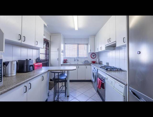3 BEDROOM HOUSE FOR SALE IN WINDSOR PARK